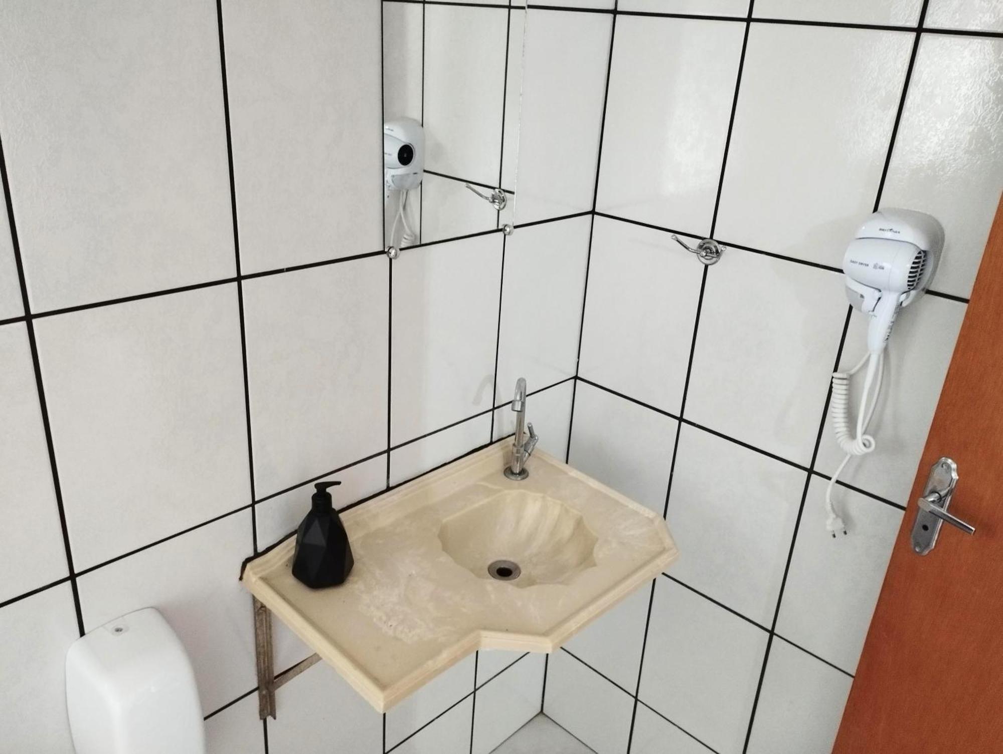 Estrela Da Manha Pousada - Centro De Aguas - Proximo Ao Thermas Águas de São Pedro Buitenkant foto